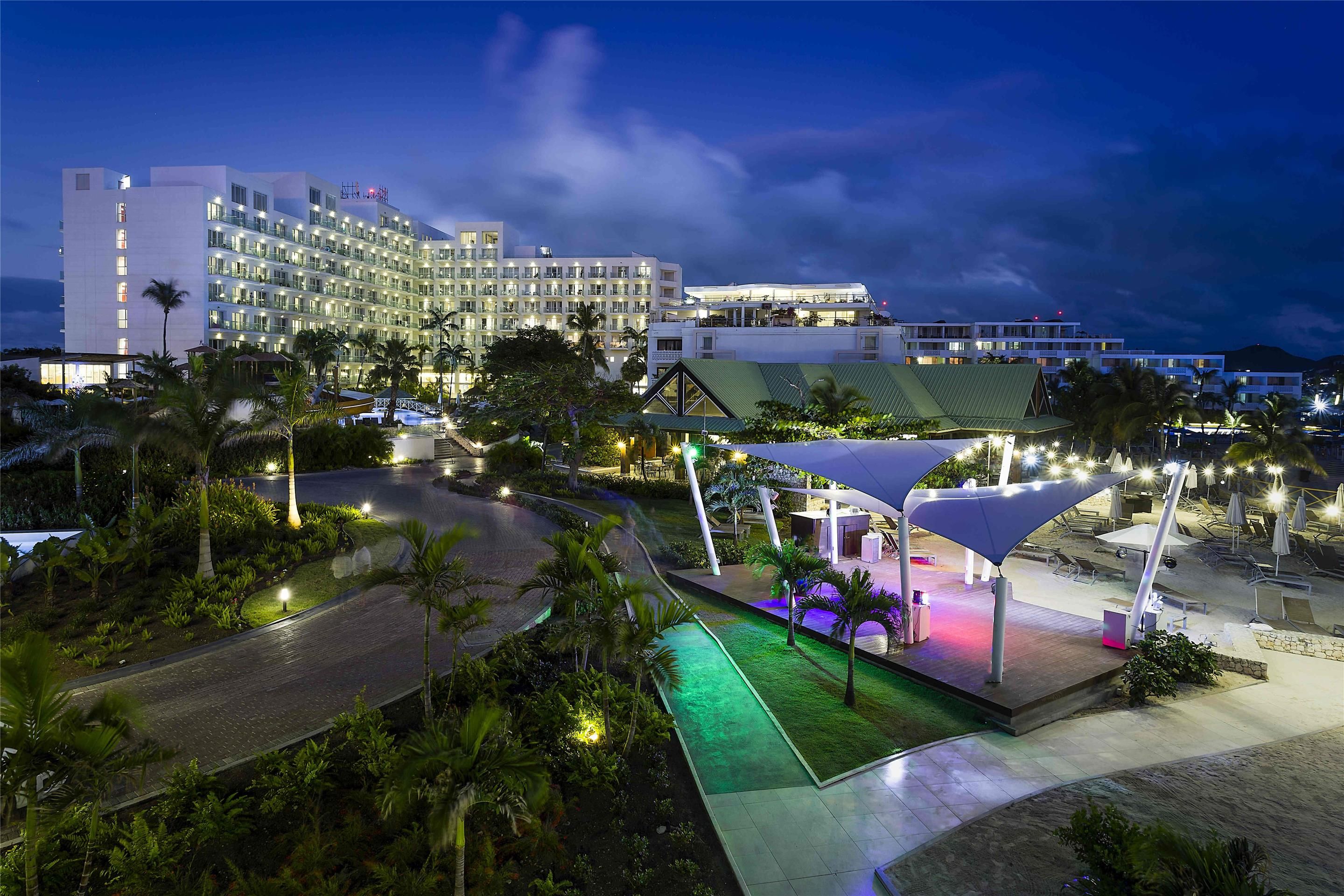 Sonesta Maho Beach Resort, Casino & Spa