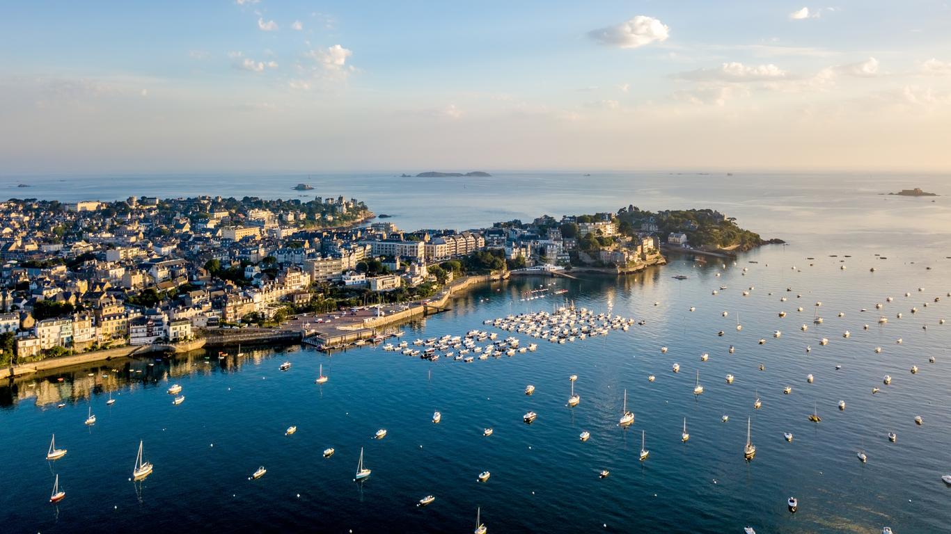 Flights to Dinard