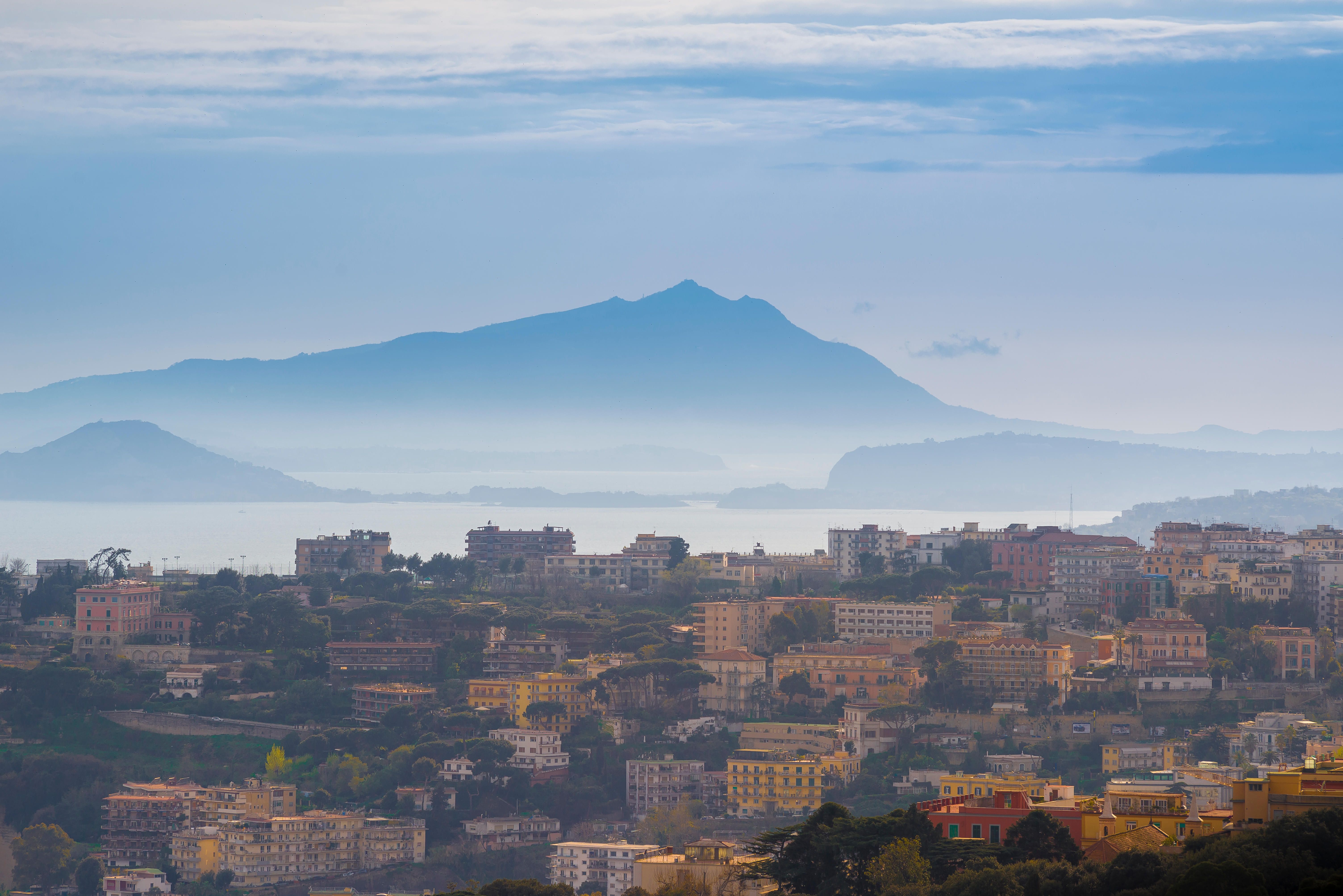 Hôtels à Pouzzoles à partir de 26 € - Trouvez un hôtel pas cher avec ...