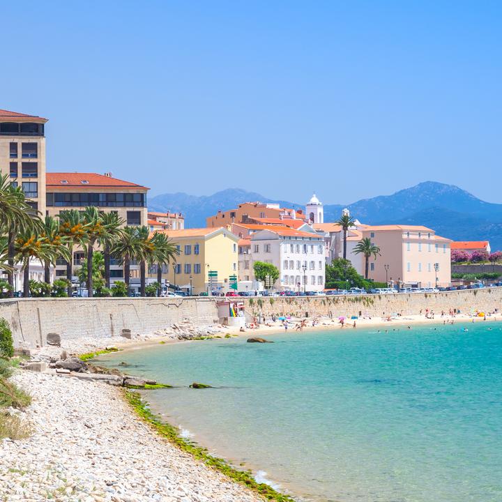 Location Voiture Ajaccio Louez Une Voiture Des 14 Momondo