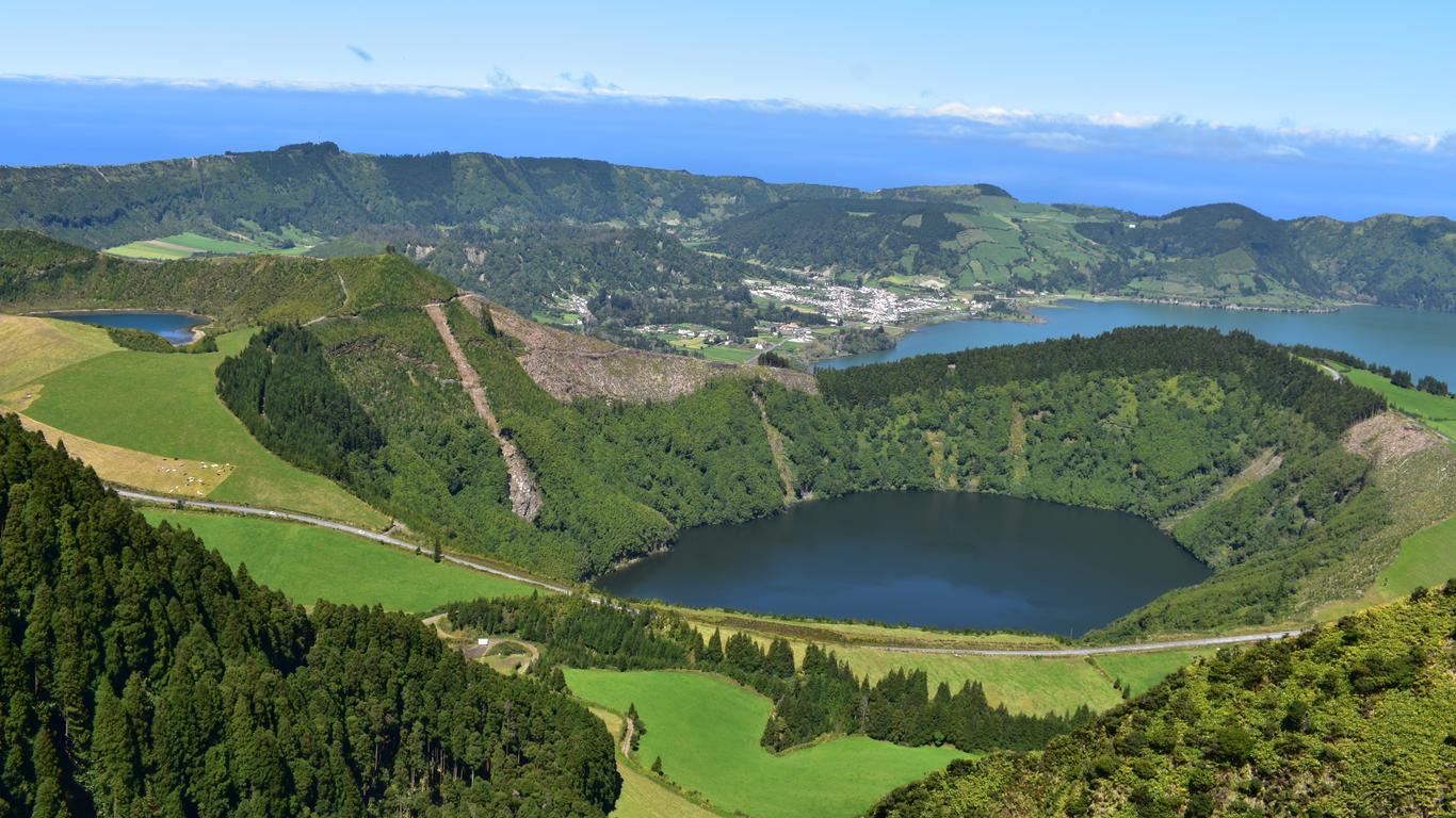 Flights to Açores