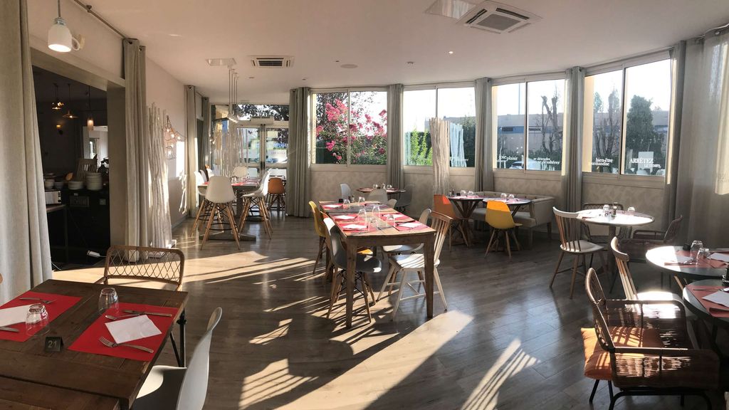 Hotel Kyriad Lyon Est Bron Eurexpo Le Cottage