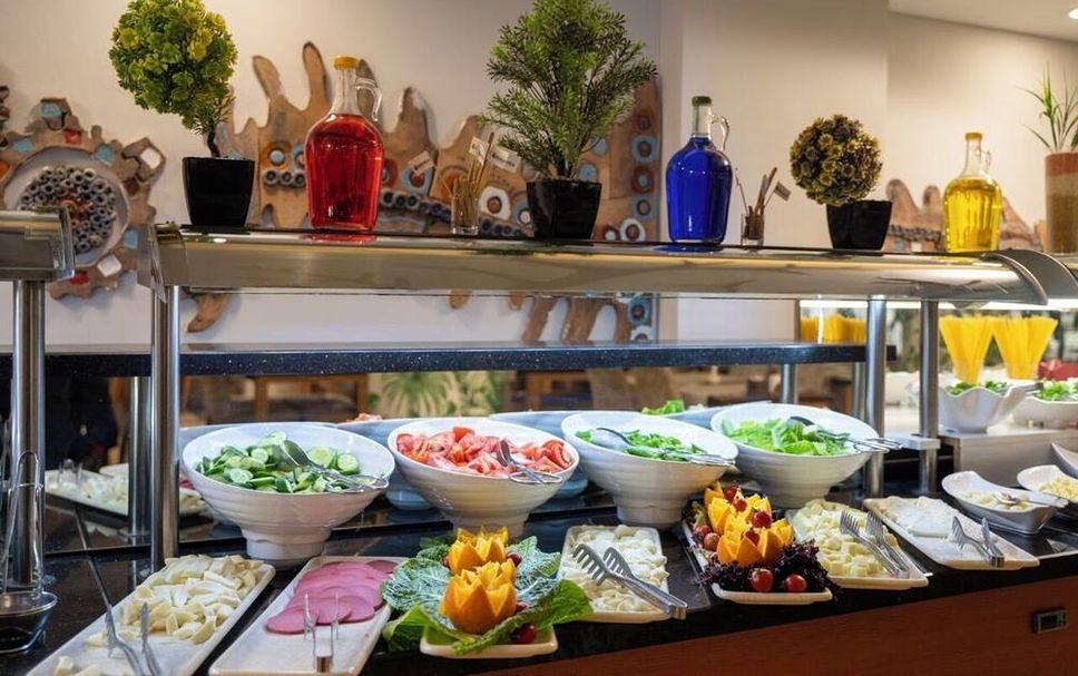 Buffet Photo