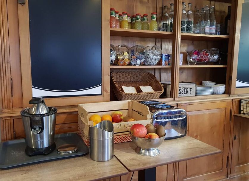 Buffet Photo
