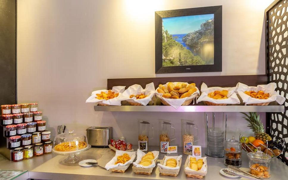 Buffet Photo