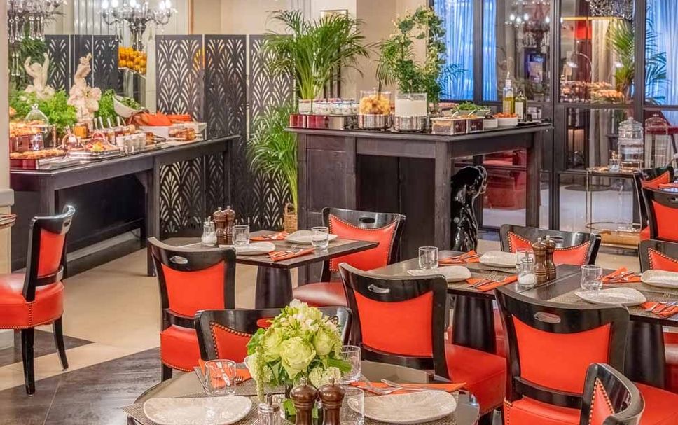 Restaurant Photo