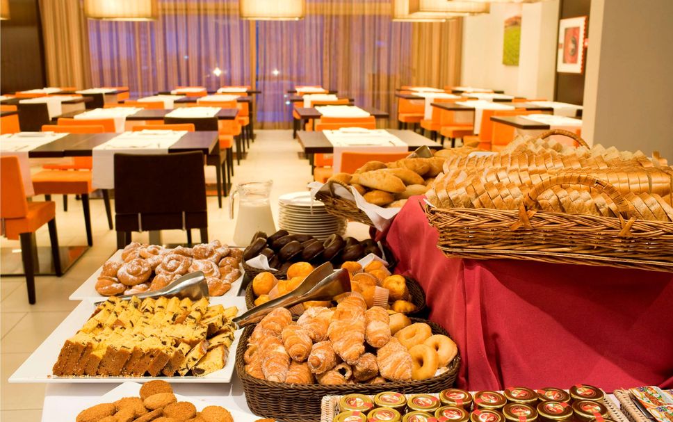 Buffet Photo