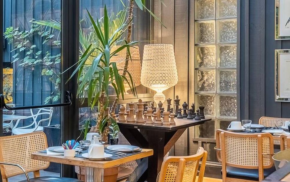 Restaurant Photo
