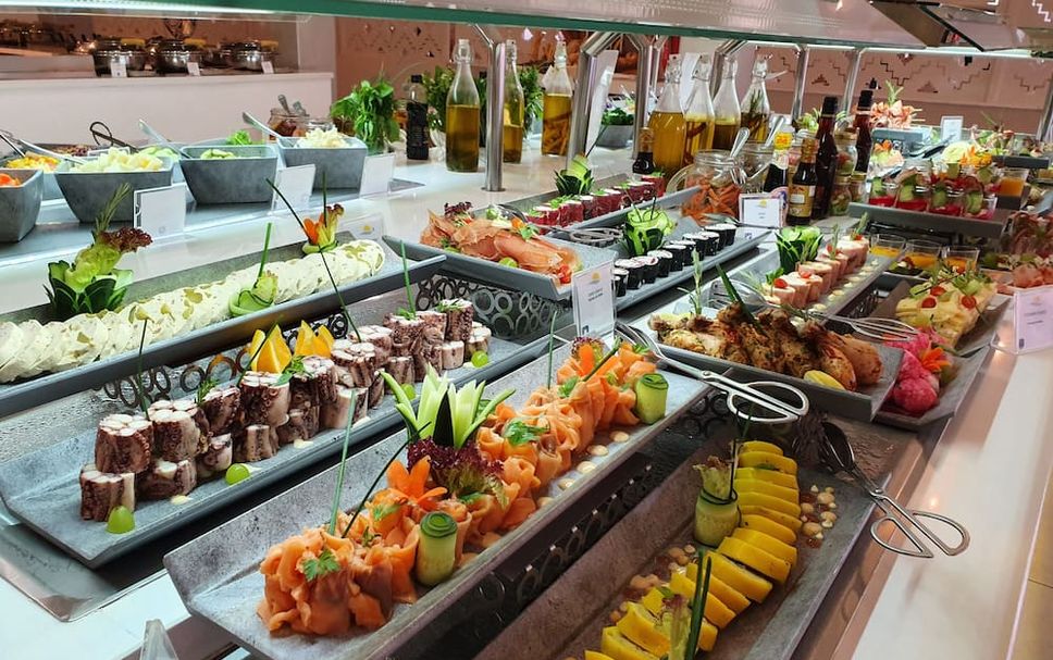 Buffet Photo