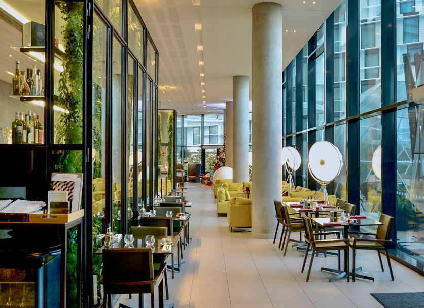 Restaurant Photo