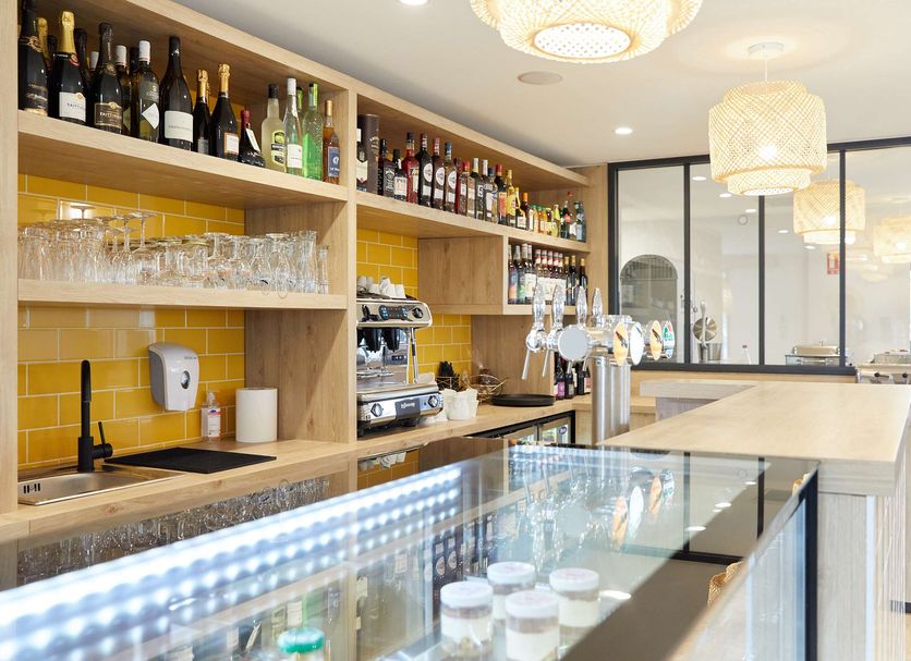 Bar Photo