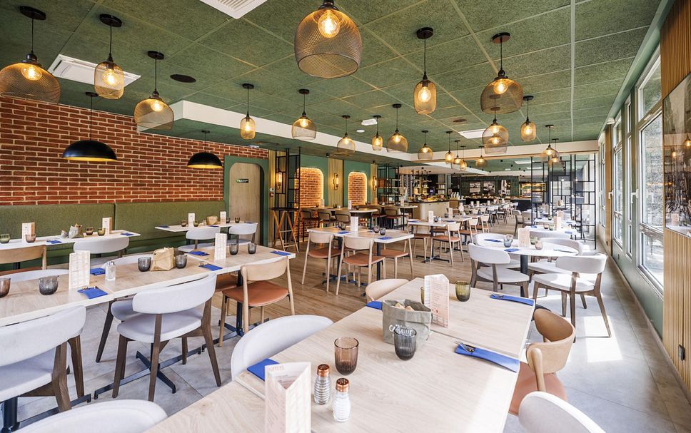 Restaurant Photo