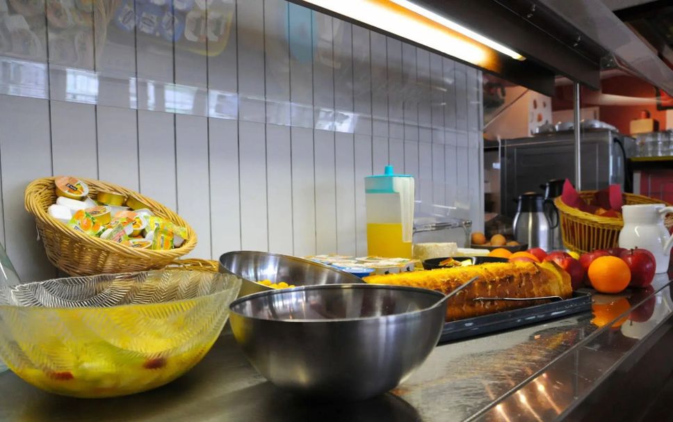 Buffet Photo