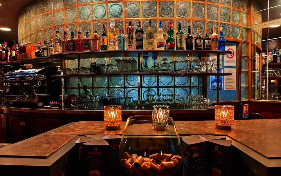 Bar Photo