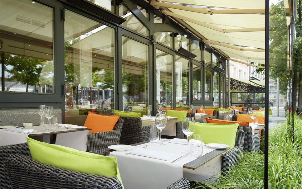 Restaurant Photo