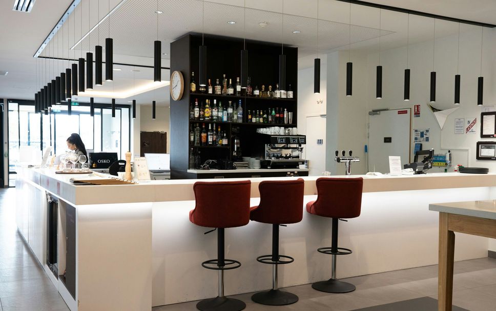 Bar Photo