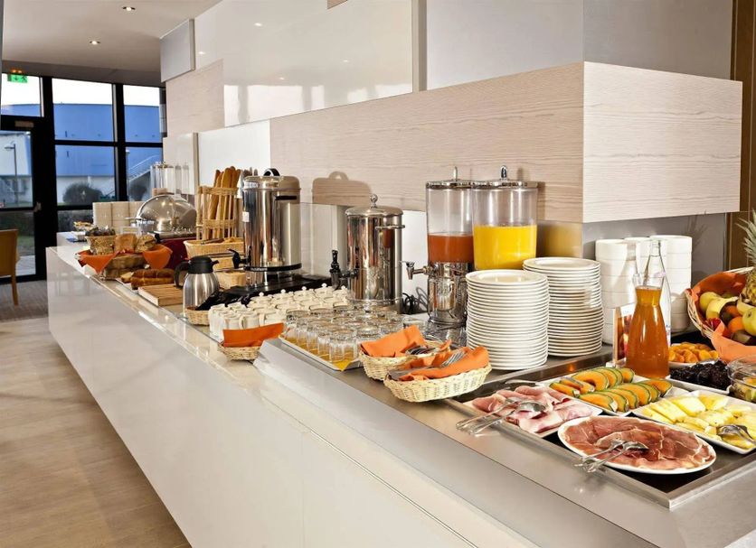 Buffet Photo