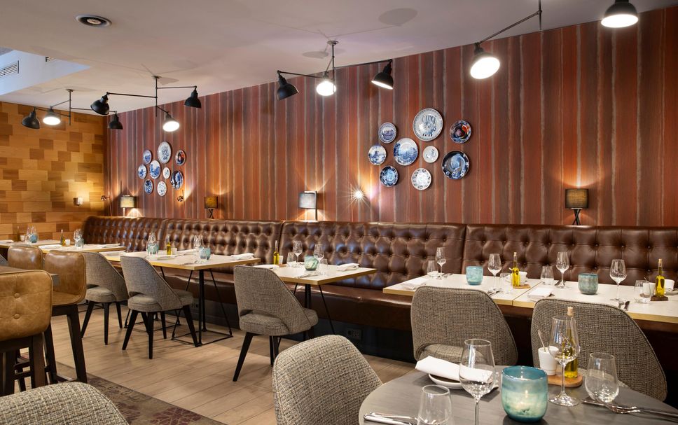 Restaurant Photo
