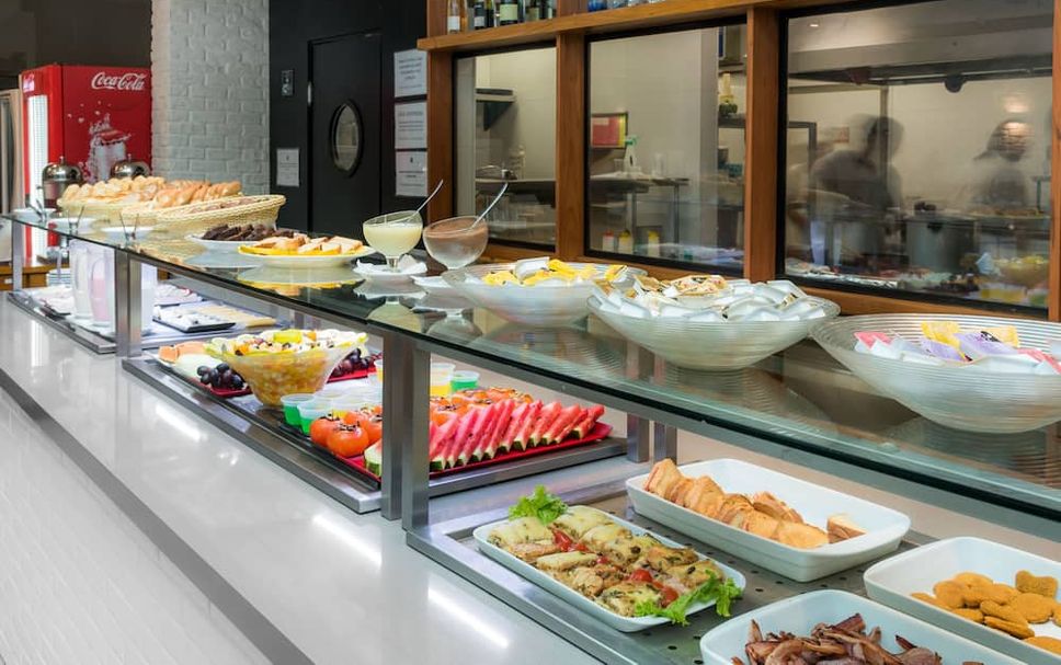 Buffet Photo