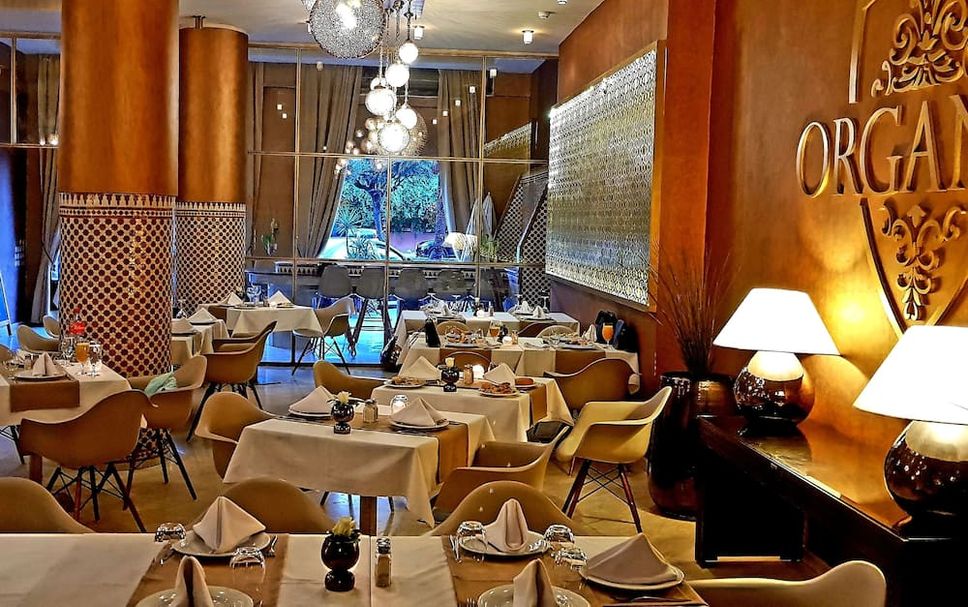 Restaurant Photo