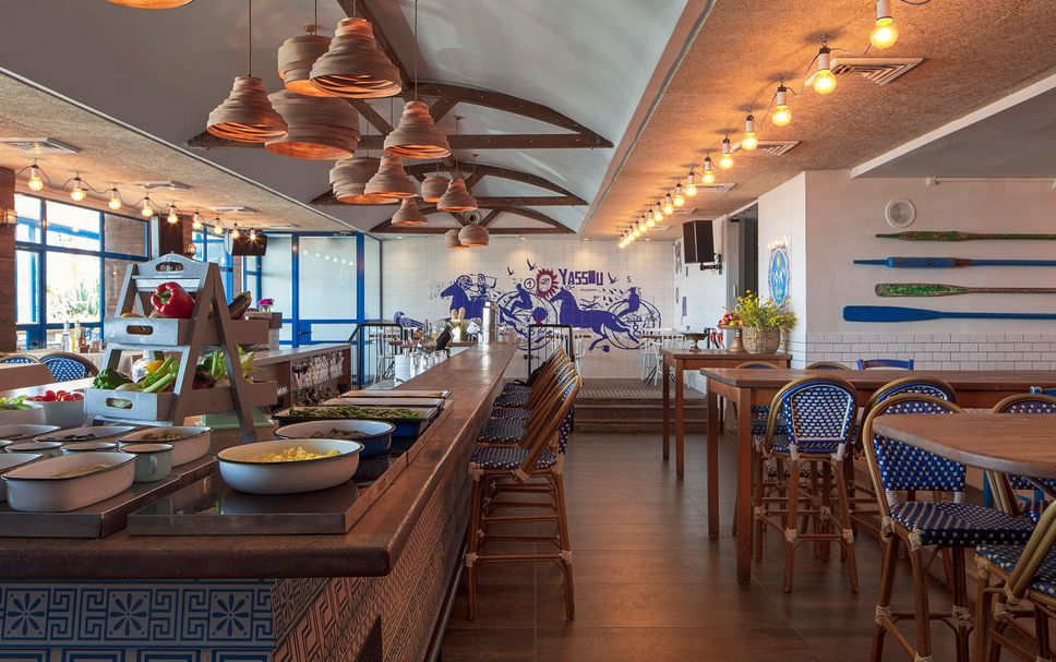 Restaurant Photo
