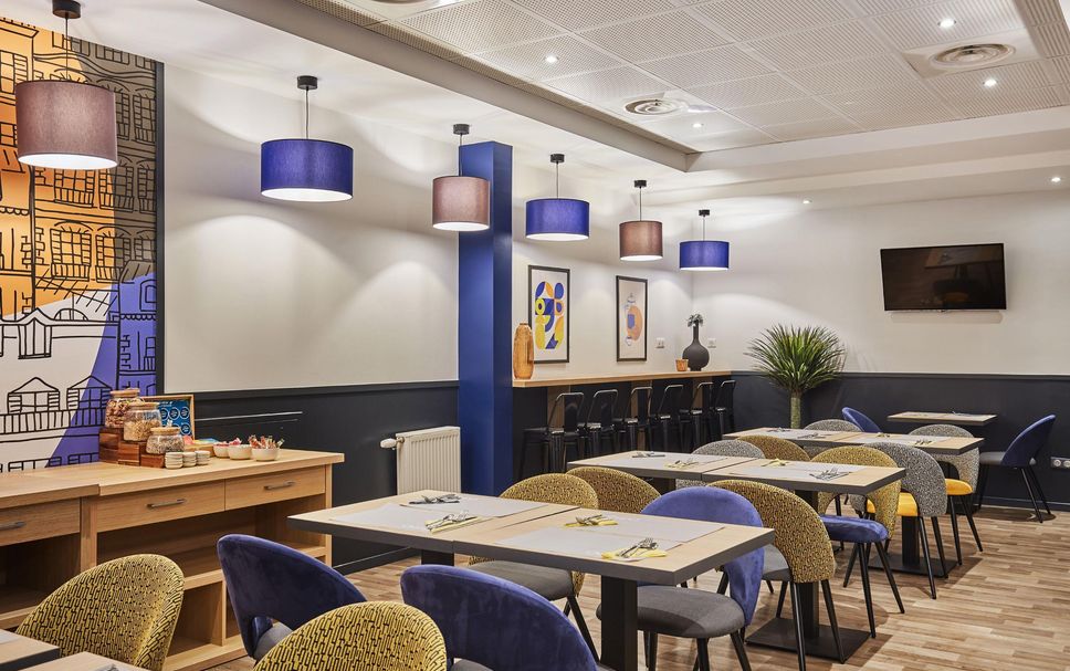 Restaurant Photo