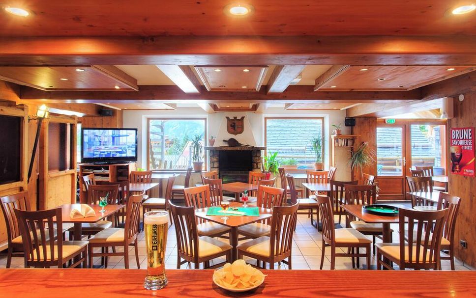 Restaurant Photo